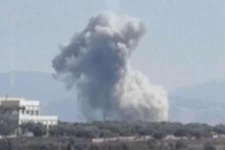 イスラエル軍がレバノン南部を空爆、結婚したばかりの女性を殺害