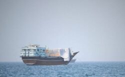 米軍がイランのララク島にある、ミサイル発射装置を攻撃