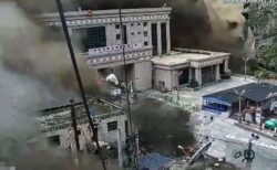 ネパールで大規模な鉄砲水が発生、少なくとも157人が死亡