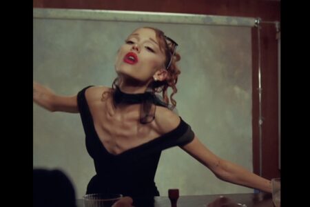 米歌手アリアナ・グランデさんの、病的な痩せ方が話題に