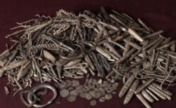 デンマークの民家から、約1000年前のバイキング時代の遺物が大量に出土
