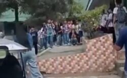 フィリピンの高校で銃の乱射事件、少なくとも2人の学生が死亡
