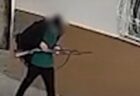 英の空軍基地付近に不審な車両、5人の男を逮捕