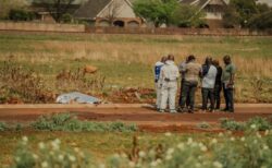 南アフリカで9人の女性が相次いで殺害された事件、2人の女を逮捕して起訴