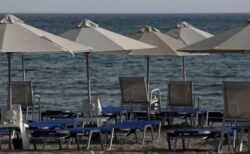 ギリシャの海岸で高齢者同士が喧嘩、82歳の男性が死亡