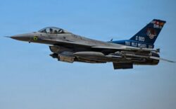 米軍がイラン南部の各地を空爆、結婚式に出席していた4人が死亡