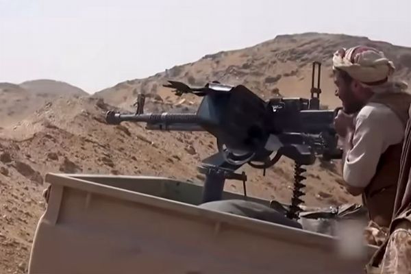イエメン政府軍、「フーシ派」の戦闘員を多数殺害、戦闘車両を破壊したと主張