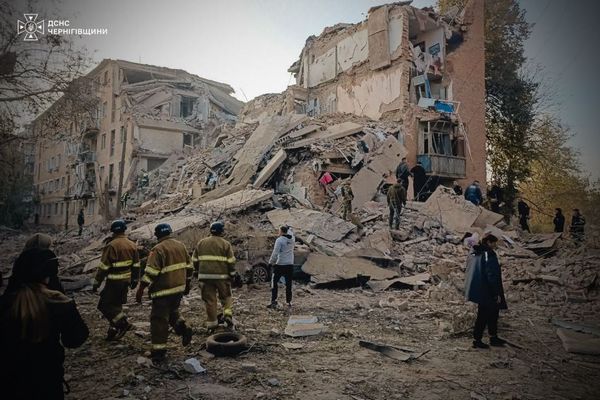 ロシア軍がウクライナ全土に大規模攻撃、民間施設に被害、25人が死亡