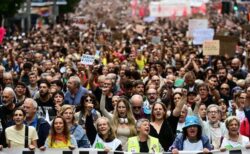 スペインで住宅対策を求め、各地で抗議デモ、全国的なストライキを求める