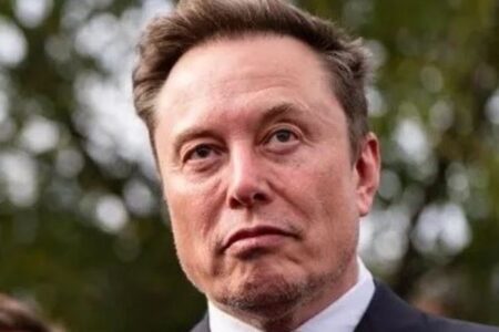 イーロン・マスク、ウクライナに対し「スターリンク」を制限したと認める