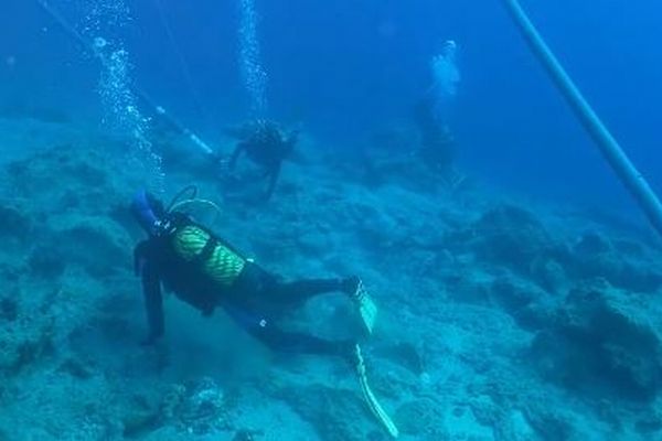 トルコ沖で世界最古とされる難破船を発見、約4700年前と推定